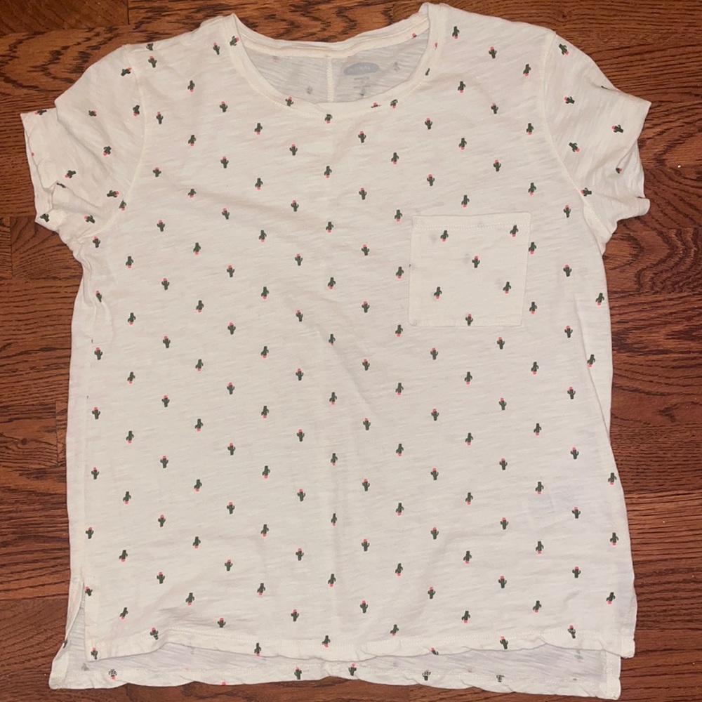 Old Navy, white cactus t shirt, boyfriend XS